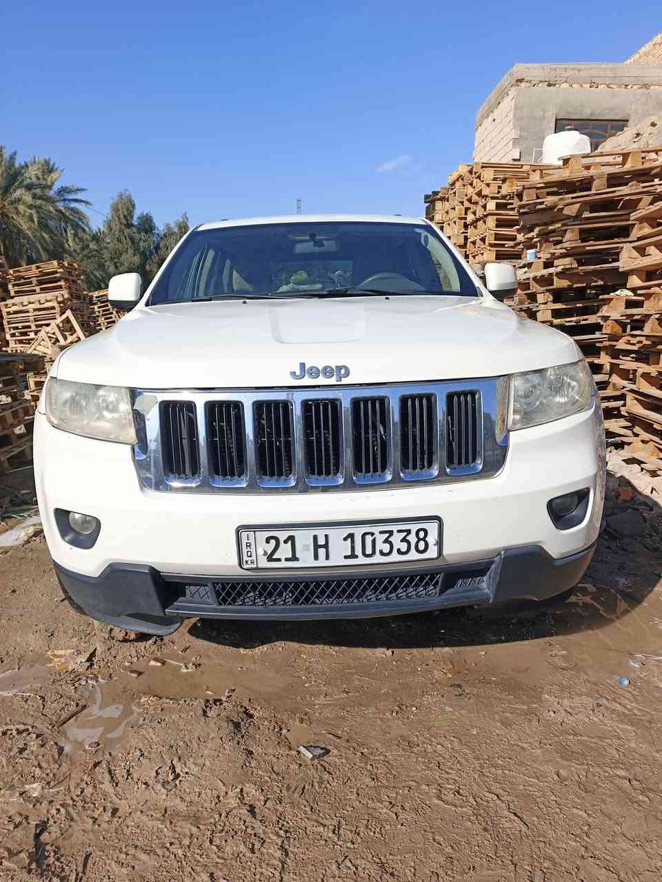 السلام عليكم جيب شيروكي 2011  السياره نضيفه بمعنه الكلمه رقم سليمانيه انكليزي بسمي 3600 فول عده الفتحه السعر 160 وبيها مجال قليل صور السونار موجود مكاني بابل رقم الهاتف ***********
