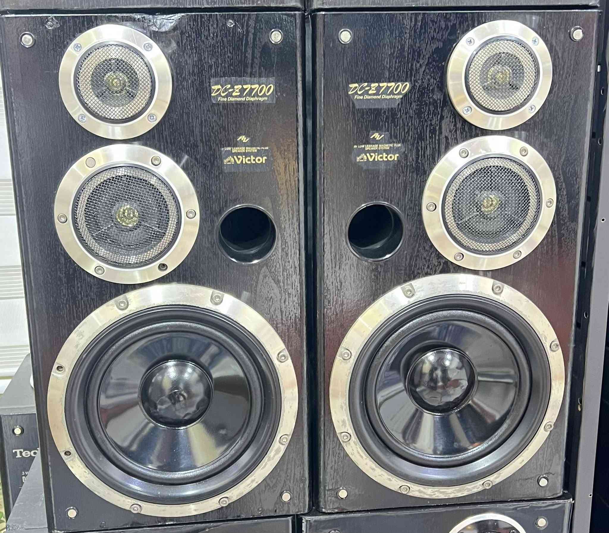 سلام عليكم سماعات فكتور 120واط سعر 100الف  كنود مجموع مالته امبافير وكاولايزر وراديو سعر 60الف


**إذا كنت صاحب هذا الإعلان وتريد حذفه لأي سبب، رجاءا أرسل رسالة إلى الدعم الفني**