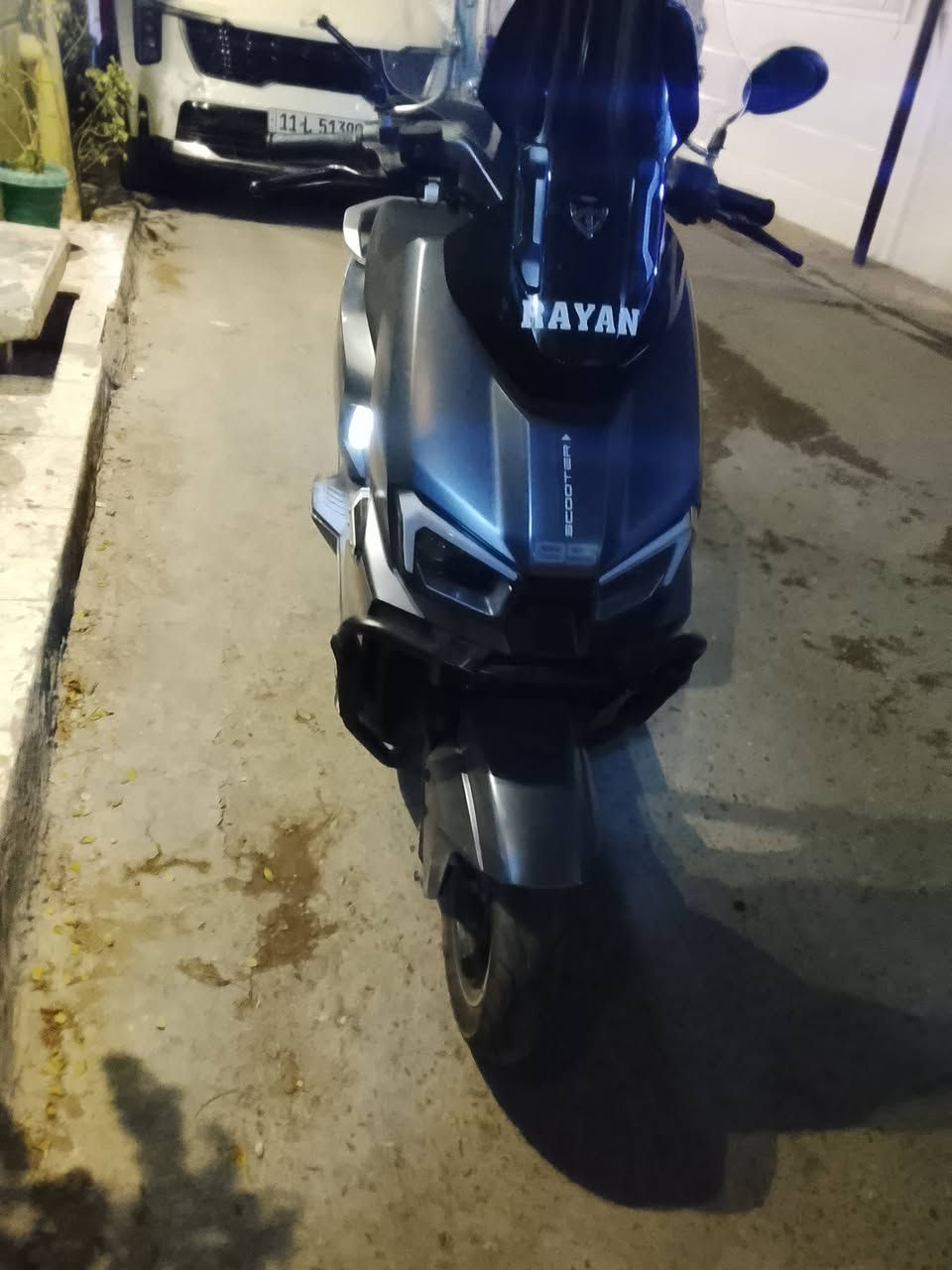 السلام دراجه الصاعقه شحن فول مواصفات جديده مستخدمه شي بسيط للبيع سته بطاريات ليثيوم السعر  استفسار ***********
