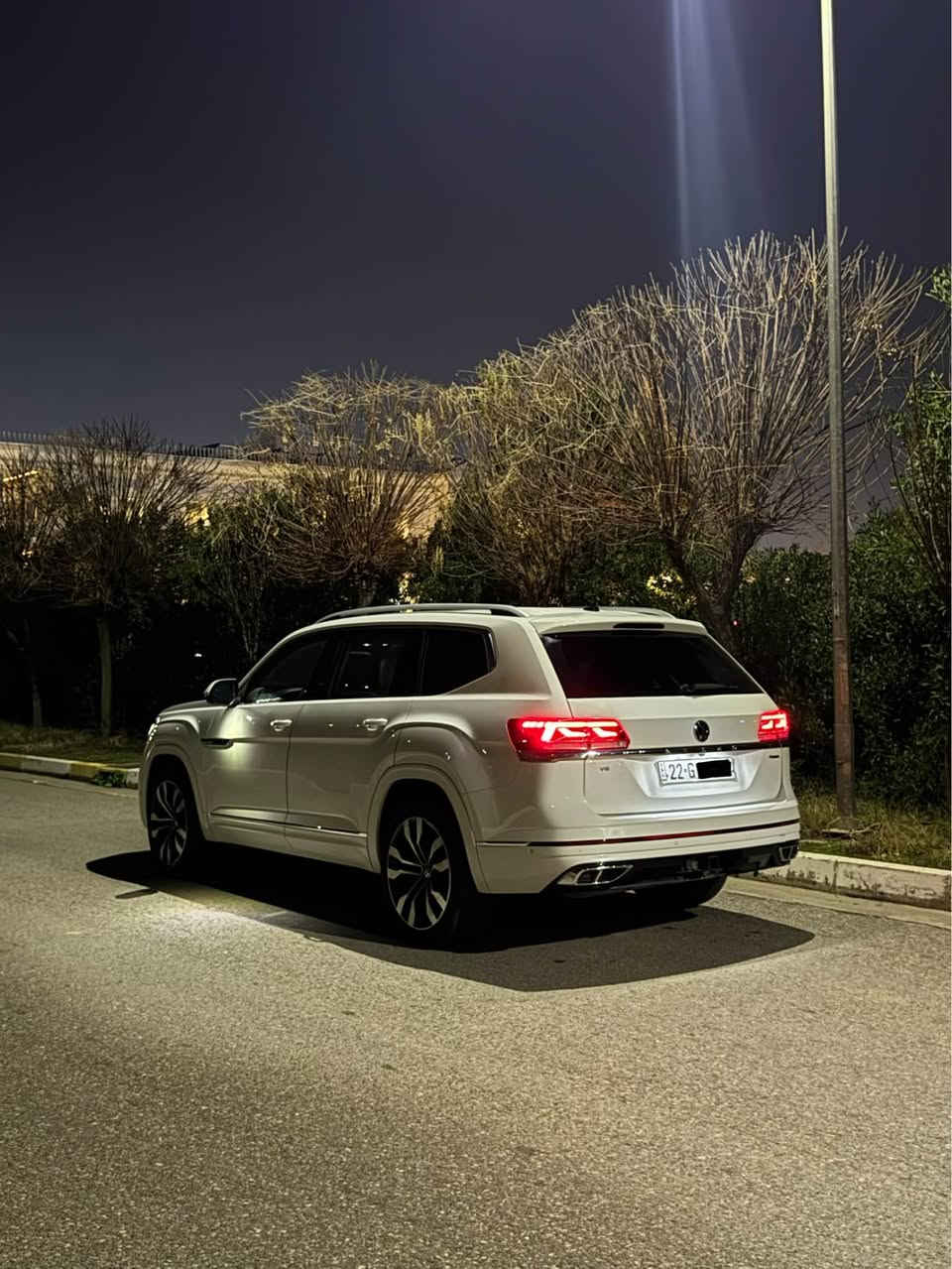 سلام علیکم 
فولکسواگن اطلس 2022 sel premium R line
سیارة بدون صبغ 
سندوق مبدل بلادي شرکة  + بها مکانات pdr
بدون ایرباک کل مال شرکة
سیارة اعلی مواصفات باأطلس 
سیارة مرقم رقم اربیل تحول وکالة نفس یوم 
سعر ٣٢٠٠٠$ ویا معاملة قلیل 
عنوان اربیل 
للأستفار معلومات اکثر 
O750 926 9096 أربيل, العراق
