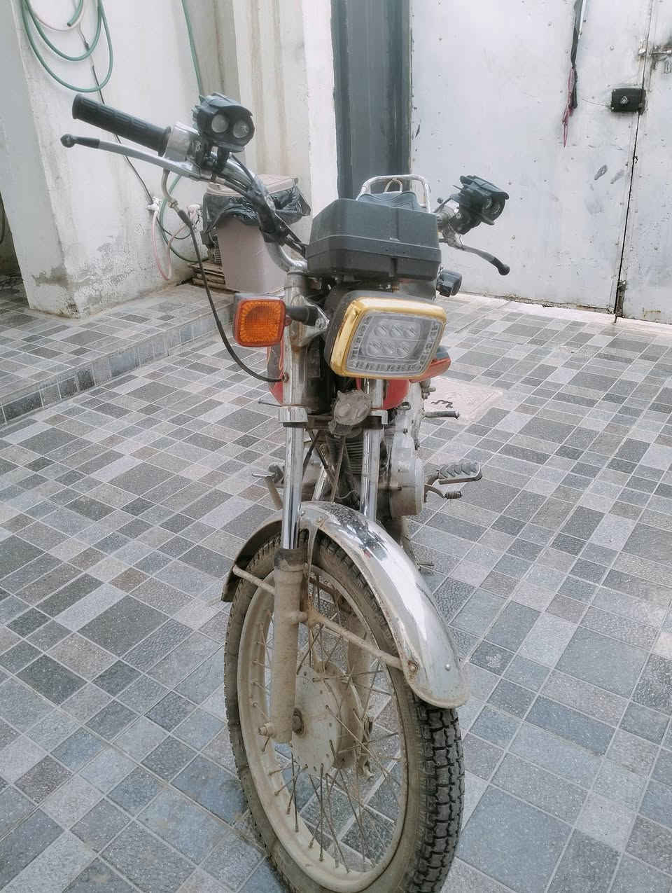 مطور يراني بارت خمس،99999معمر جديد كلاجات جدد ويرمنيه كلها جديده وشغلا***********
