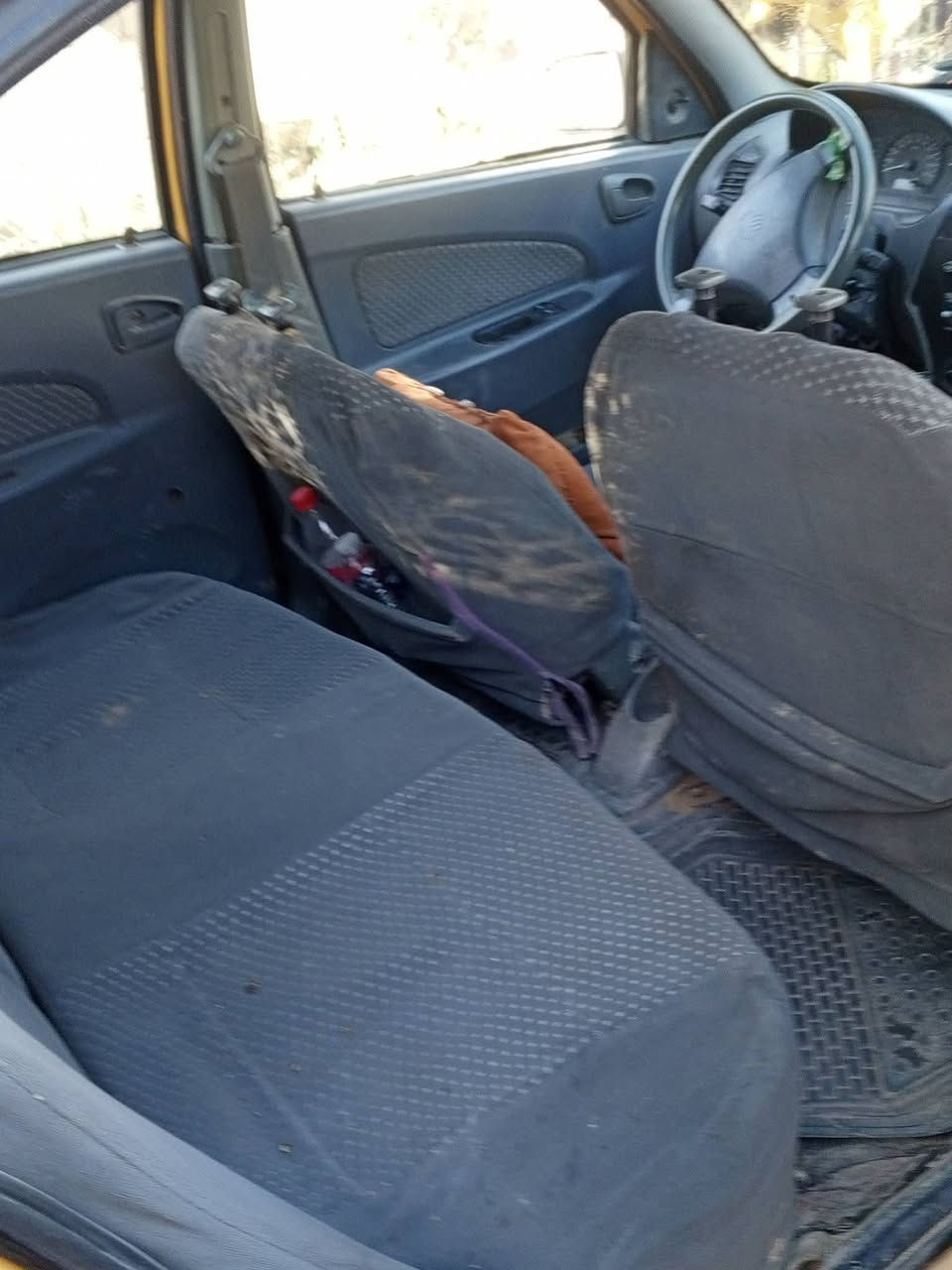 السلام عليكم طيبه 2013 سنويه صاقطه مرور مصفره هيئه ماعرف شكد عليه عل مشتري رقمه بصره راعيه موجود كير حلو مكينه بيه بخار حداديه وسط تايرات وسط درايمات جدد بور حلو كشره نفس الصورة السعر 18 وبيه مجال مكاني بابل رقم ***********
