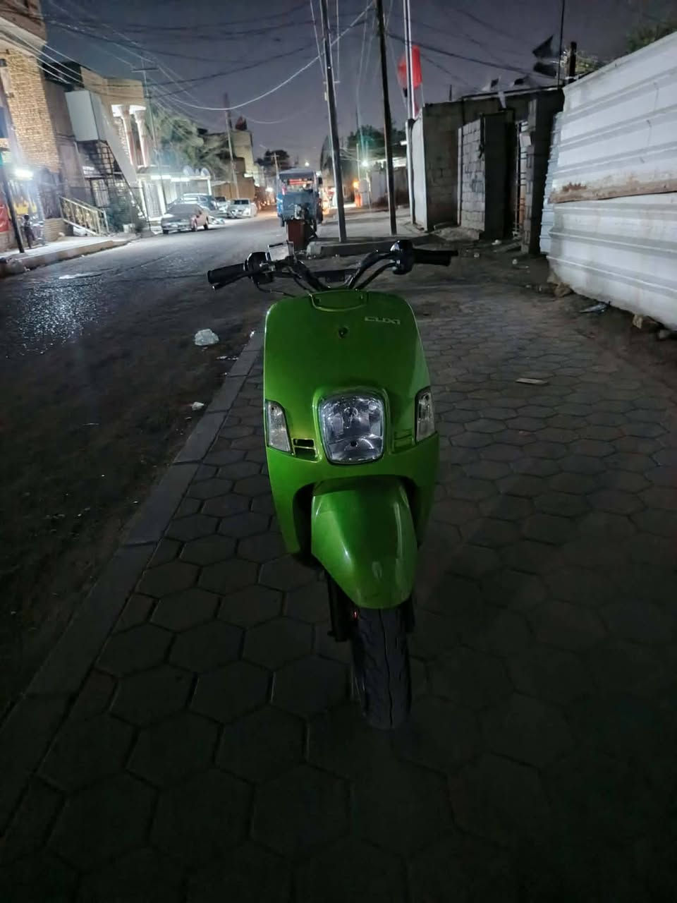 سلام عليكم دراجه للبيع مزوده نوزل  دراجه خير من الله معدل شلعه كهربائيات كلها شغاله دبلات شغالات تواير جدد نضيفه نكره سلف دراجه حلوه السعر 450وبيها مجال المكان التضحية شارع العياده الرقم وتساب ***********
