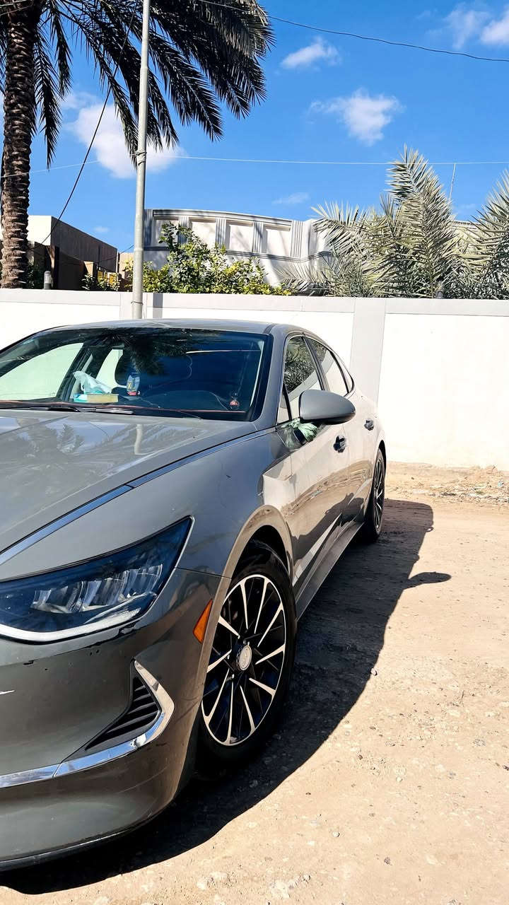 السلام عليكم
سونات موديل 21 
وارد امريكا حادثه كما موضح بصوره
مكان حله مركز المدينه
الاستفسار الاتصال ***********
مكلف بنشر
