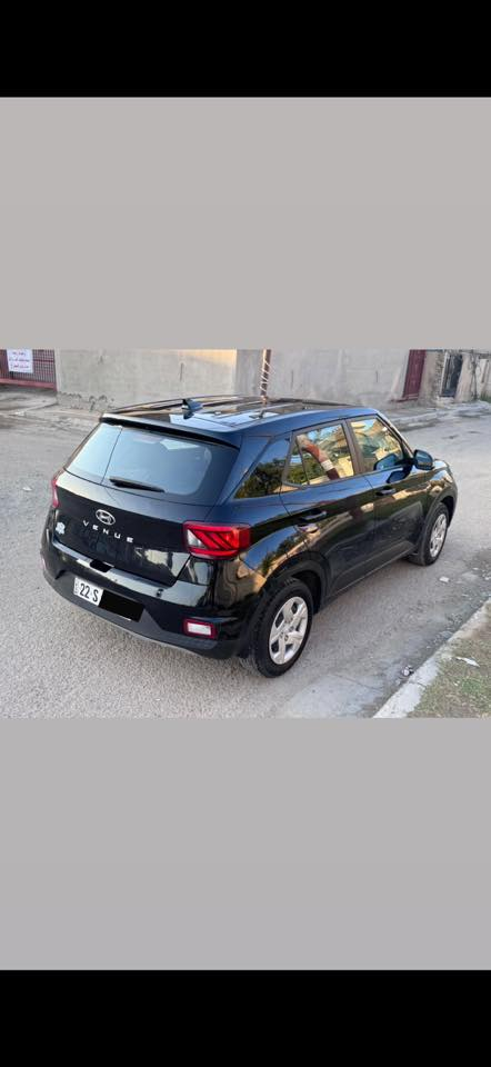 السلام عليكم هونداي فينو مديل 2022حادث جاملغ السايق مواصفات عادية السعر118$وبيه مجال ***********
