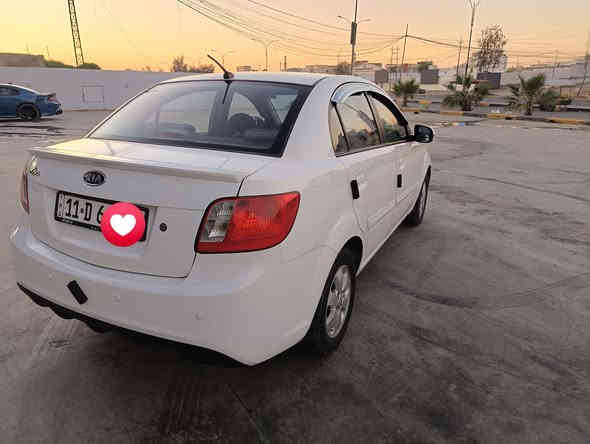 كيا ريو 2011 مواصفات برايد داخل اسود وتحكم استيرن أربع جامات كهرب كير اتوماتيك مكينه 14 السياره بدون صبغ ماشيه 88 حقيقي بعدها وضع شركه برغي مامفتوح بيها ماعده باب السايق بي بارد جوى التريشه
رقم بغداد اجنبي سنويه جديده وهزه جديده 
والسياره بالواقع احلى من الصور بكثير 
السعر 108 وبيها مجال قليل واذا شوف السعر غالي عليك اعبر المنشور ***********  ***********
