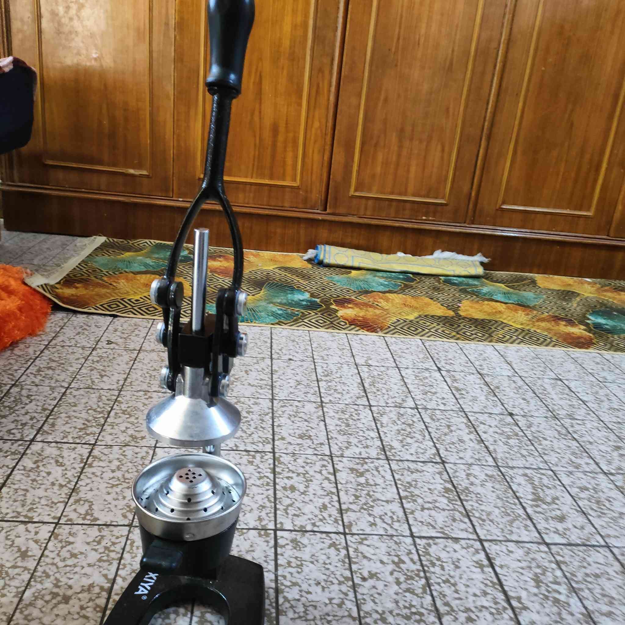 معصاره برتقال اصليه  حديد ثقيله. غير مستخدمه  بلكارتون السعر 45


**إذا كنت صاحب هذا الإعلان وتريد حذفه لأي سبب، رجاءا أرسل رسالة إلى الدعم الفني**