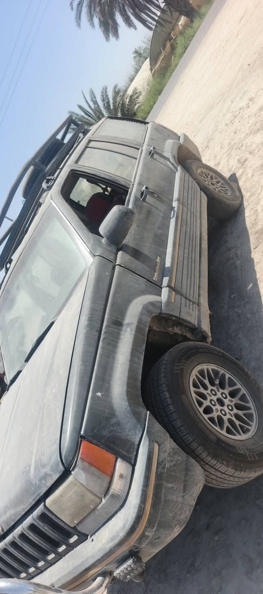 السلام عليكم جيب موديل 94 محور بطة ٢٥٠٠  سنوية ساقطة تحويل مباشر من الشرعي بيهة كازكيت تخم تاير جديد تبريد شغال مكاني بغداد اليوسفية ٢٣ ورقة قفل قفل قفل 🔐🔐🔐 الشراي يجيب كرين ويجي شايف كل الخير من قلب ورب 🤲 ***********
***********
