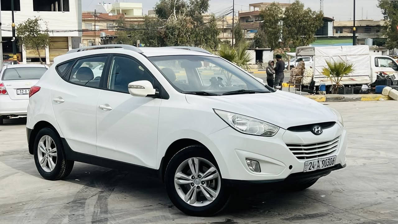 سلام عليكم
توكسن 2011

بلا ضرر بيها مكانات بارد 

رقم أربيل دولي 

محرك وكير شرط 

سياره جاهزا  

تبريد تدفئة 

تحكمات ستيرن 

داخل لونيني 

ويل كب 

عنواني موصل ايسر معرض الكرم 

السعر 140 وبيها مجال 

رقمي ***********
