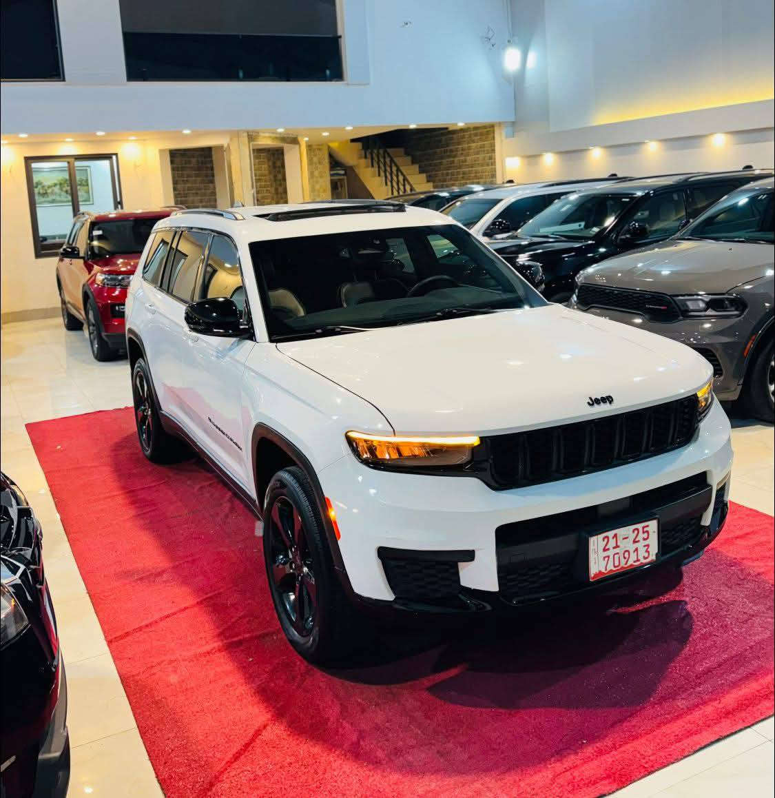 2023 JEEP GRAND CHEROKEE,
مواصفات لاريدو بلاك توب 
موديل 2023
حجم المحرك V6(3.6L)
السعر 285$ بيها مجال

عداد المسافة19الف مايل 

عدد المقاعد 7 راكب

للون ابيض
الضرر كما موضح بالصورة 

المواصفات :  لاريدو  بلاك توب 
بصمة تشغيل
تشغيل عن بعد 
بصمة ابواب
رادار امامي (تحديد مسار)
رادار جانبي (نقاط عمياء)
رادار خلفي (تحذير من الاصطدام)
شفتات+تحكمات استيرن 
كشنات  جلد شامو 
صندوق كهربائي 
تبريد مركزي 
تحكم وضعيات القيادة Drive modes 
شاشة دشبول ديجيتال
كير ماوس
شاشة كبيرة لمس+ كاميرا
أوتو ستارت Auto Start
اوتو ستوب Auto Stop
أوتو هولد Auto Hold
منافذ USB+AUX
مانع انزلاق+ABS
وبقية المواصفات المعروفة
العنوان كركوك شارع المعارض

معرض هشام الحمداني لتجارة السيارات

للاستفسار ☎️☎️

***********

‭0773 051 3296‬

***********
