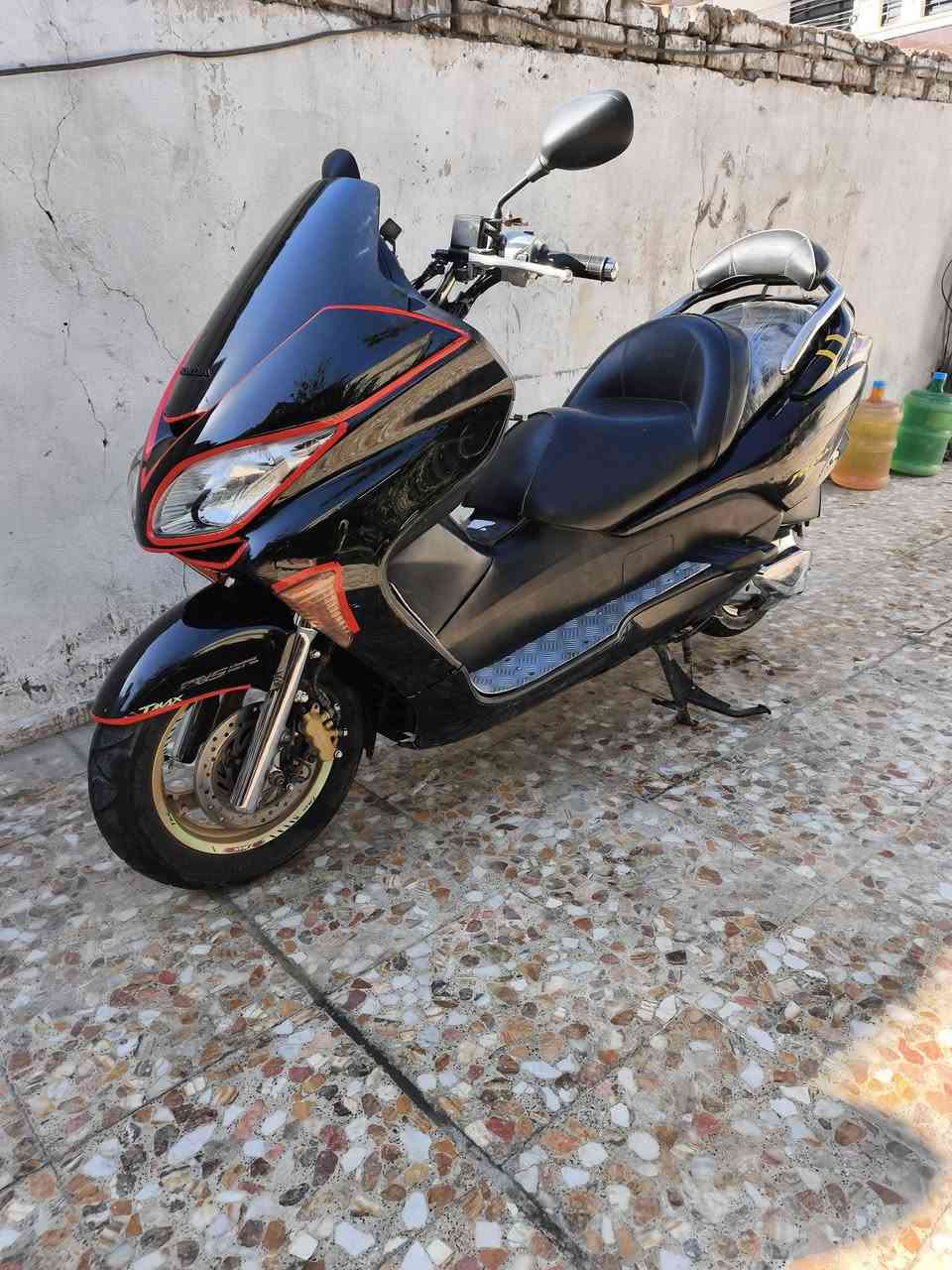 سلام عليكم فورزه 0.9 ABS. كرستال دراجه نضيفه ومرتبه مكينه مكفوله معدل فول وياله ذهبي قبق كلجات نيكل دوسات نيكل تدفئة يدات  دبلات امامي نيكل السعر 950 مكاني بغداد الشعب رقمي ***********
