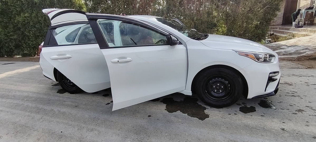 سلام عليكم للبيع كيا فورتي موديل 2021
رقم بغداد جديد الانگليزي  حره الضرر نصف بونيد ودعاميه اماميه وجاملغ الايسر صبغ
والاهلال الخلفي اليسار اثر حادث واضح بالصور 
السونار مرفق بالمنشور السياره ويل كب وليس ويل عادي  السعر 140 وبيها مجال 
العنوان الانبار الصقلاويه البعكاش اي استفسار 
الاتصال ع الارقام التاليه

***********
***********
***********
***********
