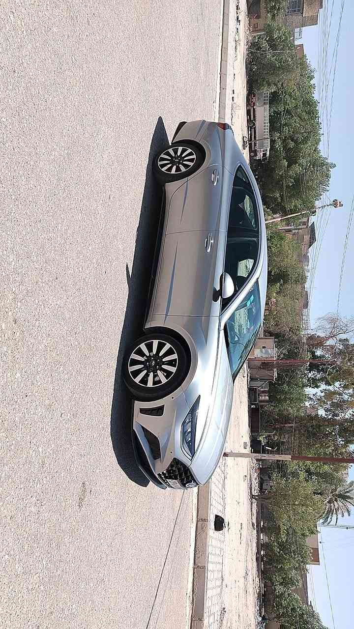 أسلام عليكم
سوناتا 2021 للبيع
محرك 2500 
رقم كربلاء رقم انگليزي بسمي
سنويا لل2030 داخله هزه جديده

فول مواصفات عده الفتحه يعني بصمه تحكمات رادارات

 حساسات مانع انزلاق قياده ذاتيه توقف ذاتي صندوق ذكي فتح عند الاقتراب بصمه صندوق وبصمه ابواب

 تشغيل عن بعد كشنات كهربائي والتبريد منضومه كامله جديده وبيها ضمان

السياره حادثها من أمريكا نص جاملغ الأمامي وصعد عل بنيد وبيها الجاملغ الخلفي يم قبق البانزين فقط تجي ابيع لك 3 قطع كاملات أفضل وشرط عل سونار غير هذا ما بيها السياره أستخدام شخصي ماشيه 60  يعني بعدهي جديده وشرط كفاله المحرك والگير والكهربائيات والحداديه وكل السياره ما ناقصها اي شي 

مكان السياره كربلاء المقدسة

السعر 137 وبيها مجال
للتواصل فقط اتصل ***********
