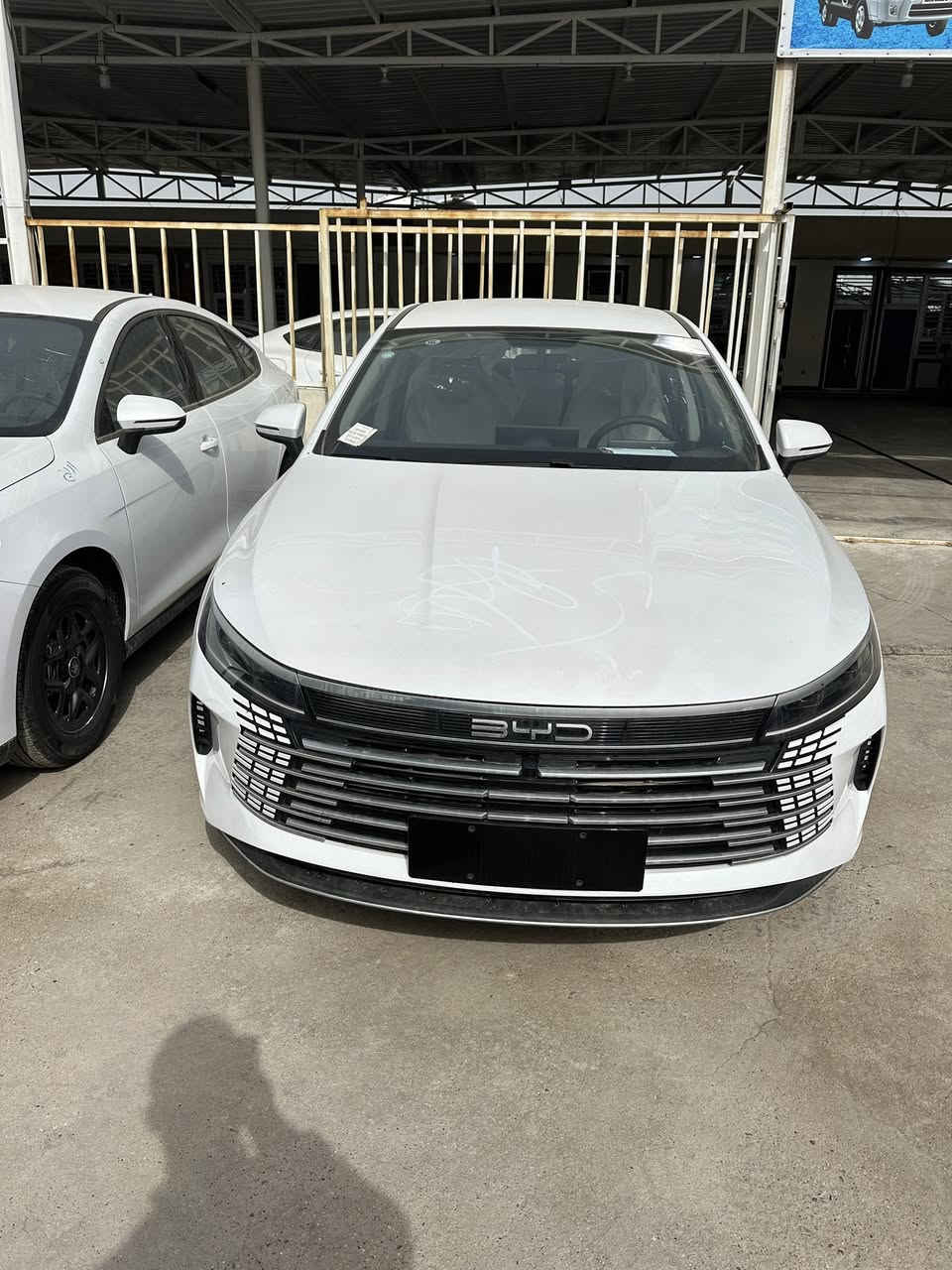 السلام عليكم
دسترويل 

السعر تفليششششششش 

معرض الامير لتجاره السيارات 

بغداد اليوسفيه قرب سيطره 75 مداخل بغداد

نقد نقد لايوجد نظام قسط 

الاتصال: ***********

***********
