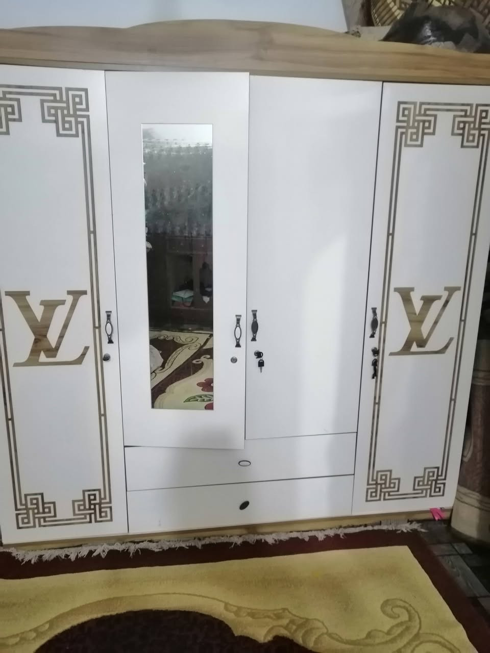 كناتير جدد ما مستخدمات هوي الي حاب يشتري يراسل هذا رقم ***********
