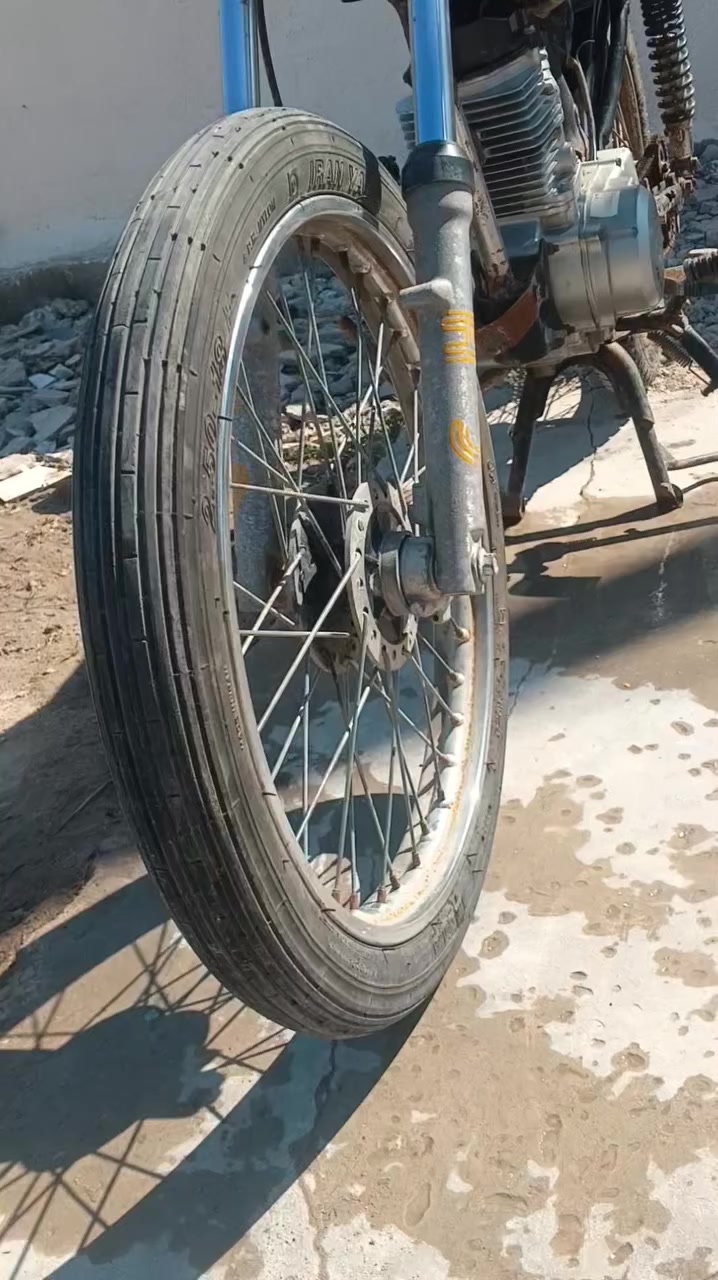 سلام عليكم حبايب دراجه موديل 23تعمره وشاصي 18 اوراق أصولي الشراي يتفضل خاص وهذه رقمي سعر 350وبيه مجال هذه رقمي ‏‪***********‬‏
