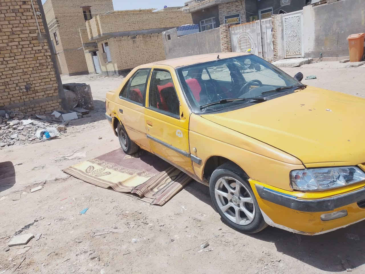 سلام عليكم بيجو بارص موديل 11رقم الماني راعيه موجود مكاني ناصريه السعر 10 قفل من الخير***********
