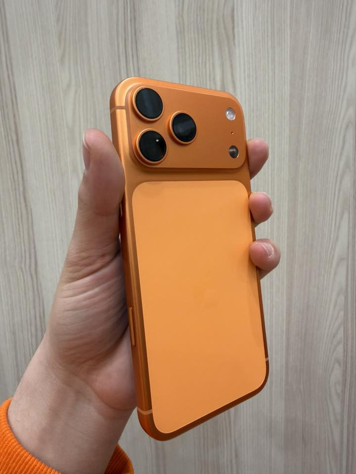 ايفون 17 برو ماكس سيم كارت ذاكرة 256 بطارية 100 جهاز حرفيا جديد فقط بيه عواج بسيط بشاصي 
سعرة 1750 
مكاني بغداد الحرية الدولعي 
***********
