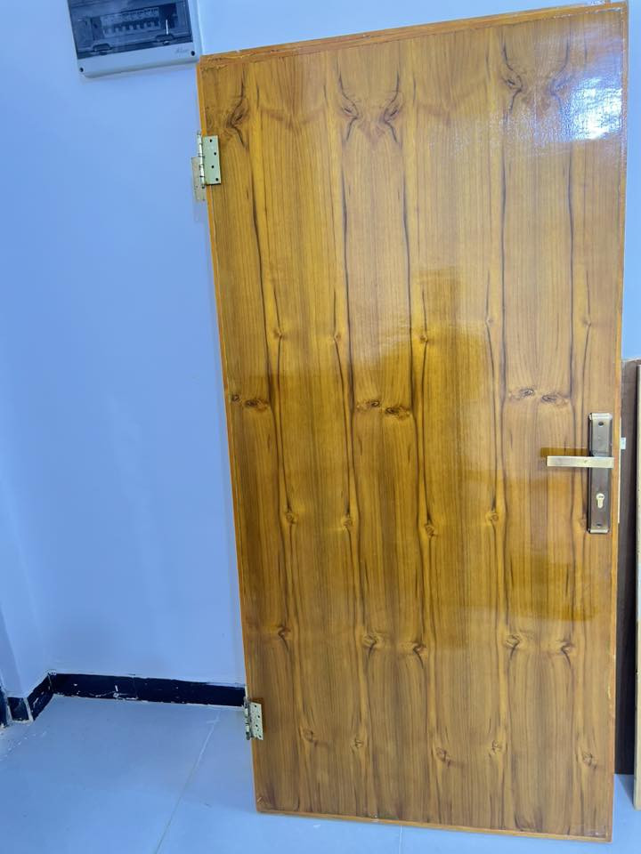 بيبان ثنين خشب تسكام قوي سكمتهن قبل 3 اشهر نضيفات كلش اريد ابيعهن ارتفاع 184 وعرض 88


**إذا كنت صاحب هذا الإعلان وتريد حذفه لأي سبب، رجاءا أرسل رسالة إلى الدعم الفني**