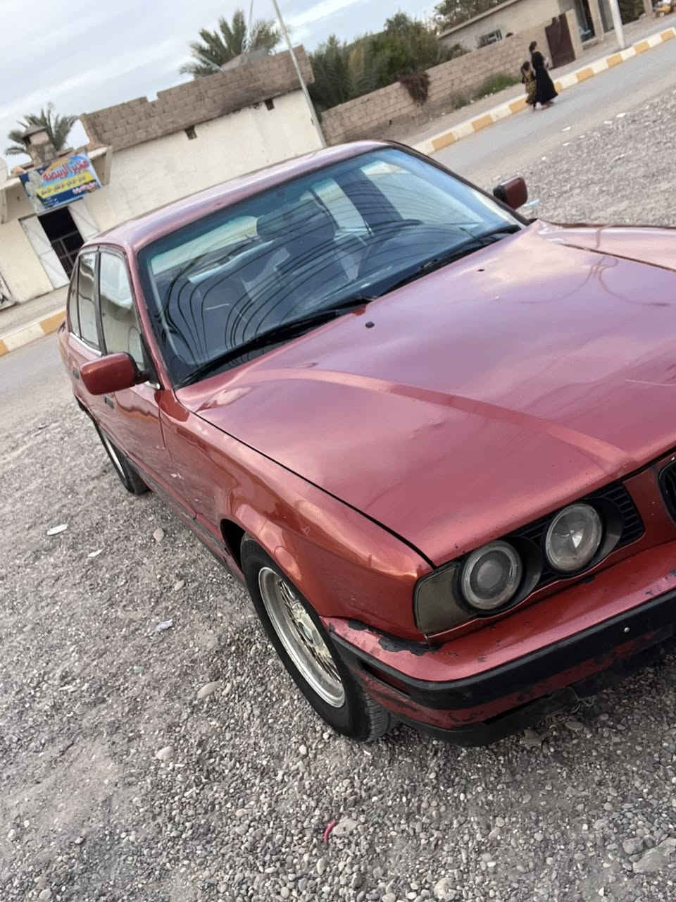 السلام عليكم شباب بي ام 525 مكينه مسكر كير عادي رقم اربيل مروس بس ***********
