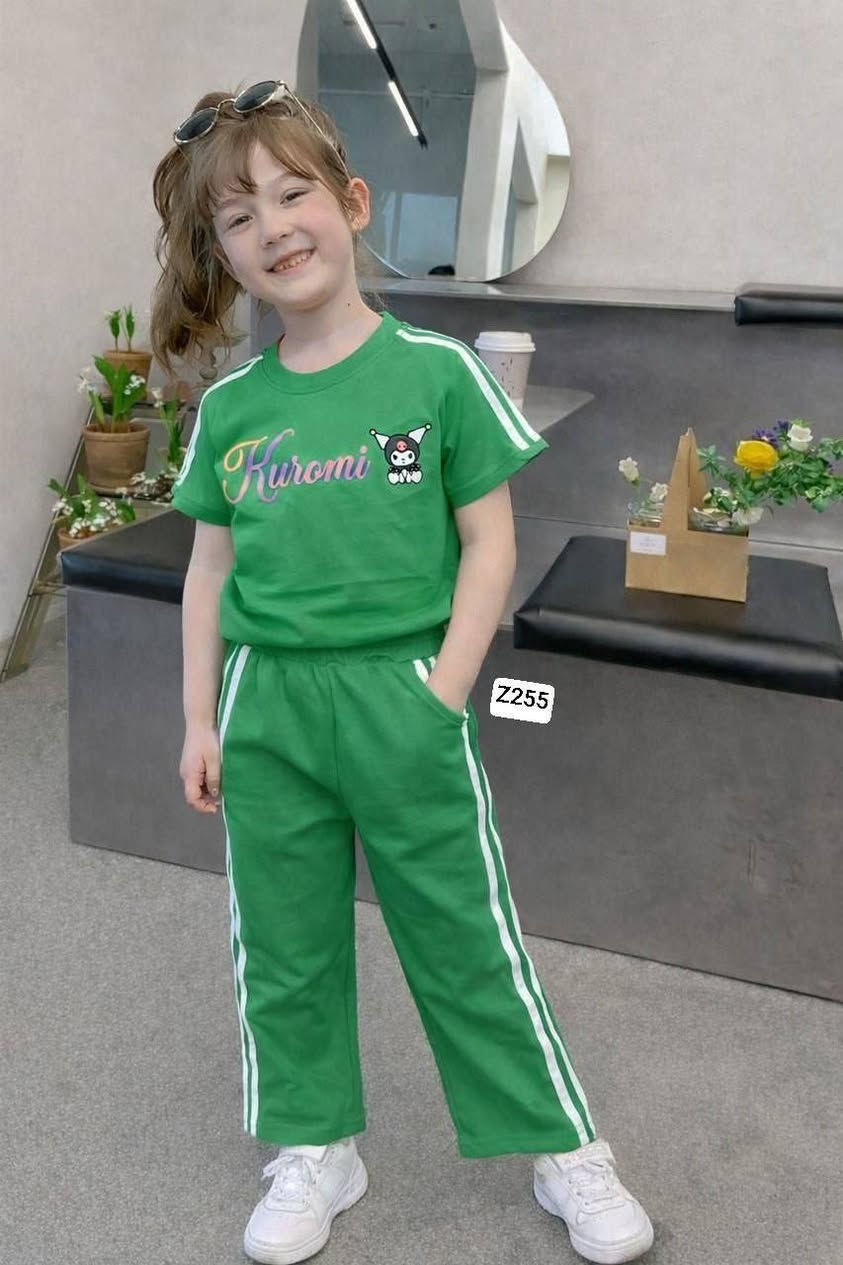 #تراك بناتي خامه درجه اولئ

#يلبس من سنه لحد 7سنوات

#السعر 7 ❤️


**إذا كنت صاحب هذا الإعلان وتريد حذفه لأي سبب، رجاءا أرسل رسالة إلى الدعم الفني**