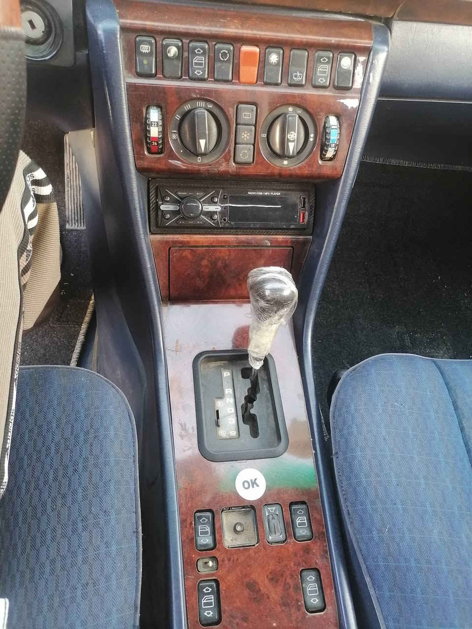 السلام عليكم. مارسيدس دب لبيع فقط مديل 89 مكينه 2500. مكفوله من الضربه ومن القياس عنواني ناصريه مرگز سعر 75 وبيه مجال متواجد اتصال فقط على هذه رقم ***********
