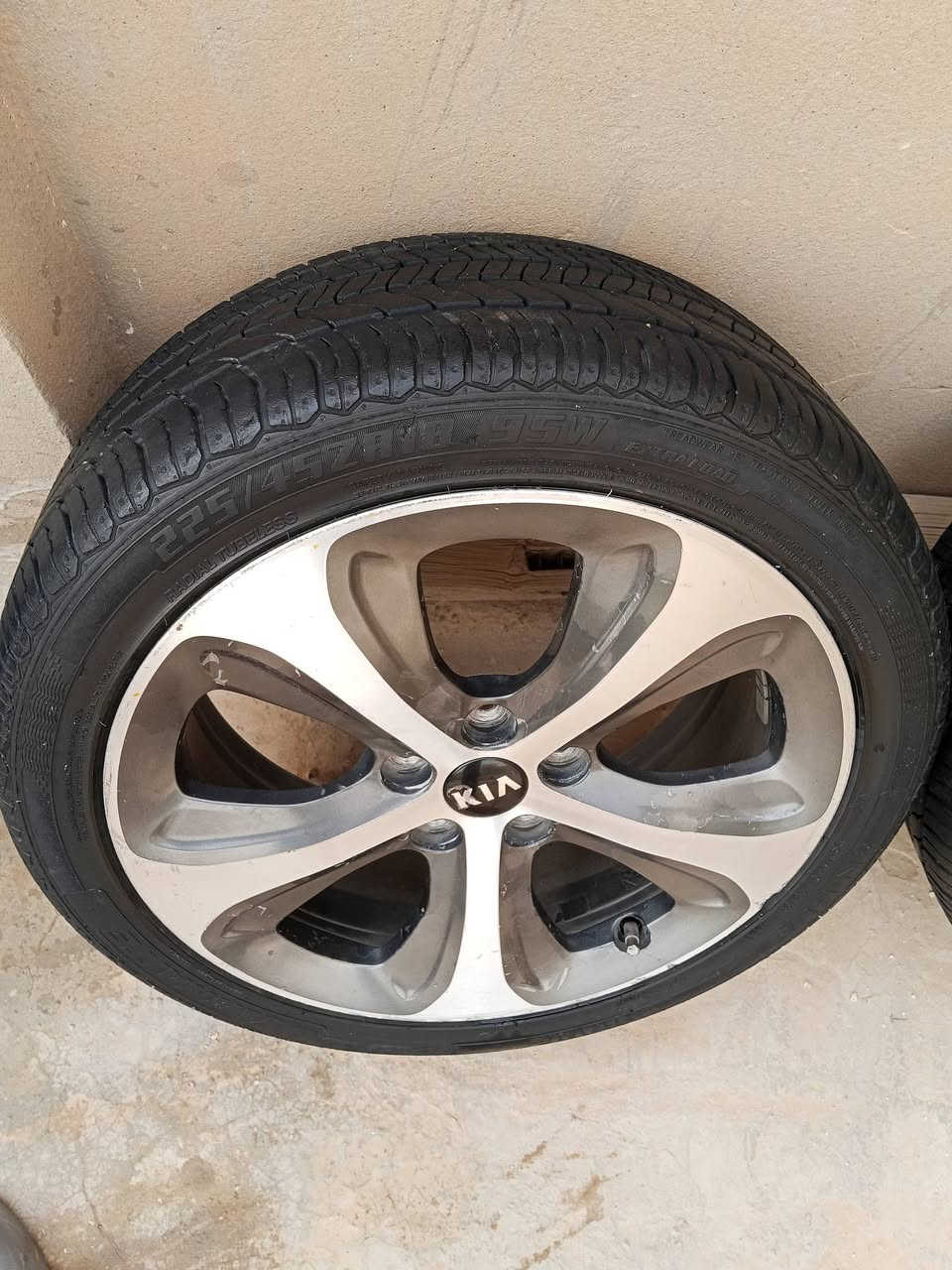 ويل سياره للبيع الحجم 18
السعر 450 وبي مجال


**إذا كنت صاحب هذا الإعلان وتريد حذفه لأي سبب، رجاءا أرسل رسالة إلى الدعم الفني**