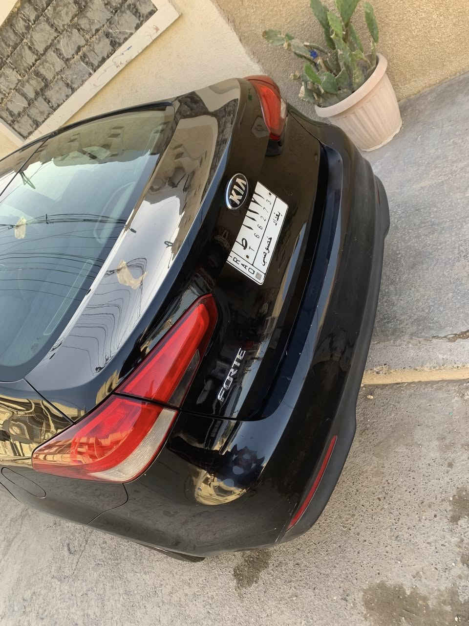 سلام عليكم للبيع فورتي 2017 ماشيه ١١٧ مكينه 2000 دوش سياره مكفوله مابيه اي قطعه مبدله 
سعر 115


**إذا كنت صاحب هذا الإعلان وتريد حذفه لأي سبب، رجاءا أرسل رسالة إلى الدعم الفني**