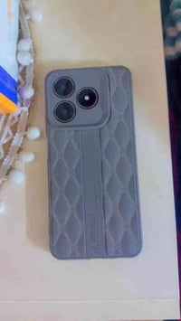 ريلمي c61 ذاكره 128 مستخدم نظافة 100 السعر / 115  07782275381 توصيل كا...