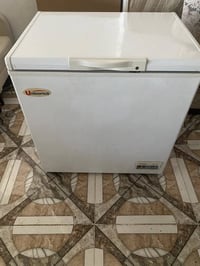 ثلاجة • للبيع