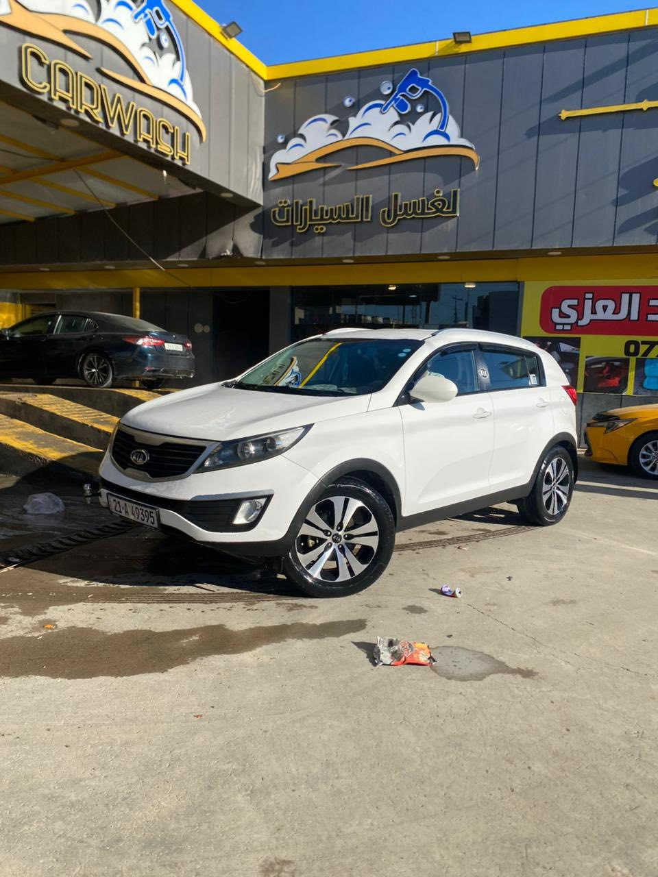 سلام عليكم
كيا سبورتج 2012 
مكفوله من شخط وصبغ وتعديل 
سياره نضيفه مال بيت ✅
السعر 152 وبيعه مجال 
مكينته 2400 والسياره تخبل بلحقيقه احلا من الصور. 
رقمه سليمانيه بسمي 
مكان السياره كركوك 
السياره جاهزة وكامله من كل الجهات 
وهذا رقمي للاستفسار ***********
