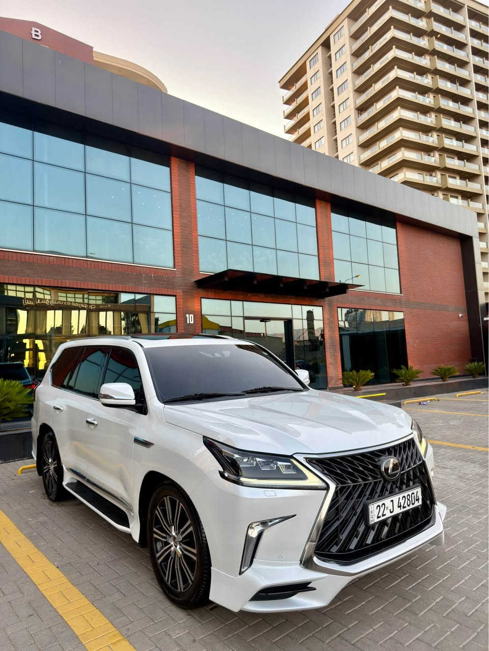 Lexus LX 570. Super sport     2018    48,000km
﷽

🔻ارخص سعر بكل العراق
سيارة مغلف كامل PPF أخت زيرو بل كارتون 📦📦
🔷(سياره بدون بدون موراوس )
🔹لكزس 2018   LX 570
🔹بريمی 📦
🔹 مكفولة كفالة عامة من الدعامية إلى الدعامية
‏‎بدون صبخ .بدون بارد  ،بدون رصعات ،بدون حتى شخط🔹
‏‎دعاميات هم بدون صبغ ،رمل مابي ،لحية بدون صبخ ..بقية كلها بشرط

🔹ماشية 48 الف 
               
 فول فول المواصفات 🔹
داخل أحمر
  ➕بصمة➕ الانزلاق➕ورقة البيانات➕شغال كشن جلد و هيلتر 
الاحتلال➕راس ديفيد➕ 5 كاميرات  ➕ثلاجة➕زينون، جلد جاف  تدفئة شفط التبريد خزينة➕هواء مزدوج➕نظام ايكو سبورت,➕حساسية الديك المؤخرة  مرايات➕الفتحة➕باب خلفي جك➕رادار إمامي

محرك كير بشرط مامفتوح 🔹
سيارة حيل نظيفة كلشي عل بلاد لوك
سنوية زنكة كلشي جديد مدفوع لـ2029
باسمي السنوية بشرط تحويل و خرامة 
سيارة مابيـها دينار مصرف كامل من كل نواحي

نظافه ١٠٠٪؜ كامل سيرفس بدون نقص و بدون مصرف🔹
سياره مال بيت أي نقص مابيها 4 إطارات جديدة تحتها

نفسي يوم /تحويل و وكالة حاظر 
مكانك /داخل سليماني

🔸سعر 645$
🔸موبايل/ *********** السليمانية, العراق
