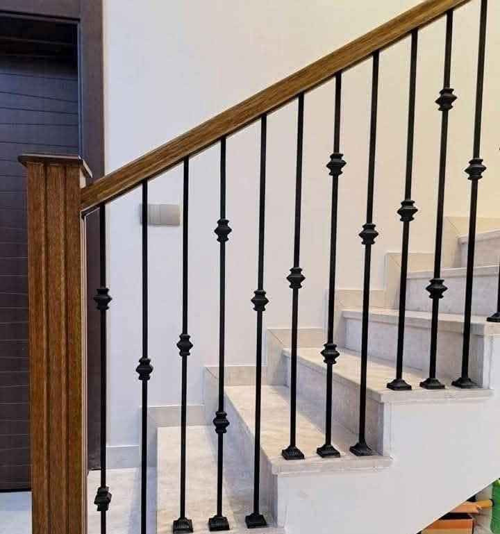 حدادة الاخلاص نعمل جميع اعمل الحداده ابواب قاصه 
شبابيك امحجرات سقائف كيسبان سقائف سطح جينكو 
ابواب رئيسي اسلايت سقائف شناشيل ***********
البصره فقط وانواحي ولقضيه البصرة, العراق
