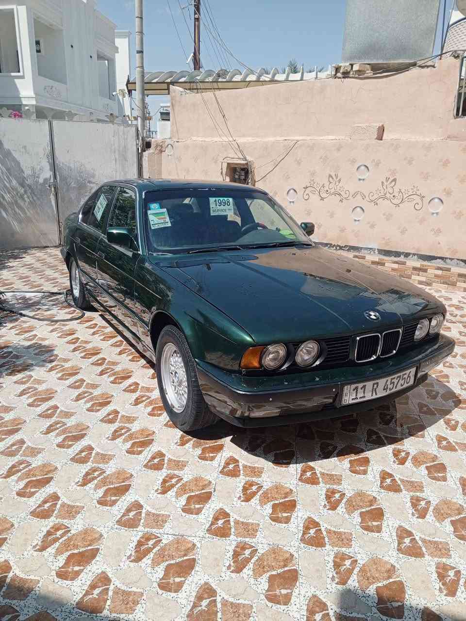 السلام عليكم
بي ام حجم 520 

موديل 1991

رقم بغداد بسمي 
 
فول اوتوماتيك

محرك مسكر عدل 

تبريد ثلج 

كشنات جلد 

سنويه لغايه 29

تخم تاير 

السعر 45 وبيها مجال قليل 

مكاني الخالديه رقم الهاتف ***********
اذا اكو بي ام 735 يرهم مراوس
