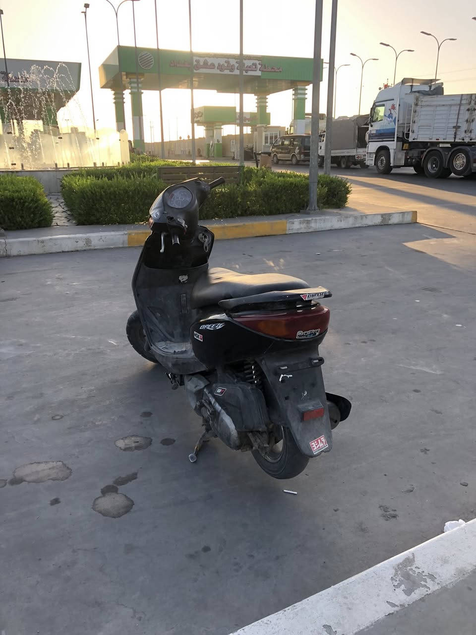 سلام عليكم عندي دراجه كزز نضيفه مكينه مامفتوحه نكر كله شغال دراجه نضيفه كلش السعر 750 مجال مكاني بغداد الشعب بل التجار *********** مراوس بسكنس هم
