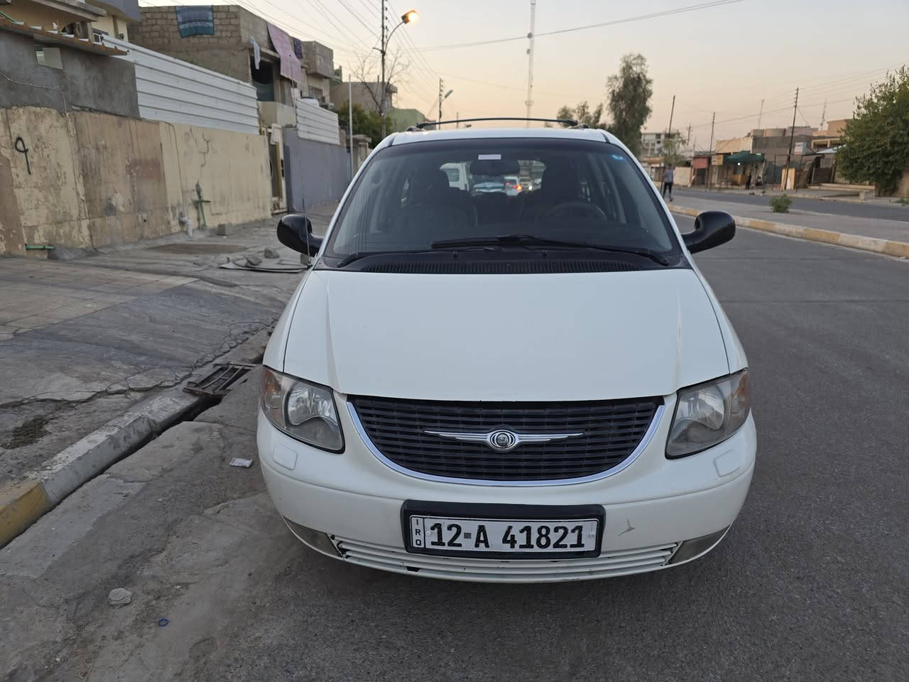 دوج كرفان 2007 طويل
رقم نينوى فل كامل SXT
▫️7 راكب كشنات سياحي بلع 
▫️تبريد 3 قطع 
▫️ابواب كهرب صندوق الخلفي كهرب بالريموت
▫️كشنات كهرب مع هيتر + مري كهرب 
▫️شاشة كبيرة 
▫️الصبغ 3 قطع متقطع مو كامله
العنوان الموصل 
سعرها 87 
***********
***********
