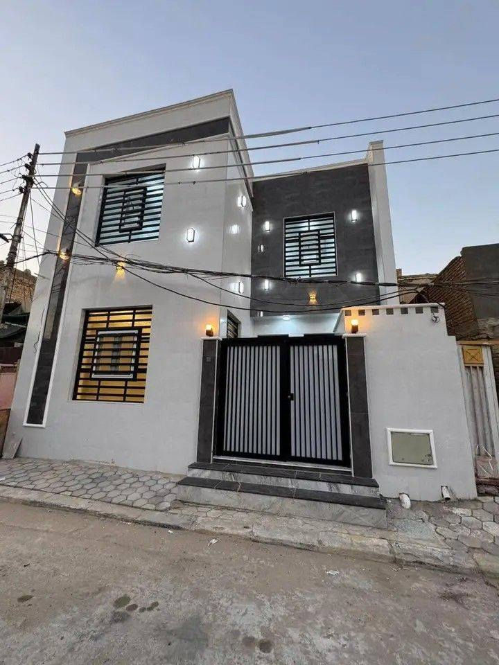 السلام عليكم اخوان صباغ واجهات والجدران 🏡اوتنضيف وصبغ حديد بيبان وشبابيك وا انواع الحديد شرط شغل درجه اولا الي عنده صبغ اني برسم الخدمه خاص واتساب أو الاتصال على هاذ الرقم ***********
