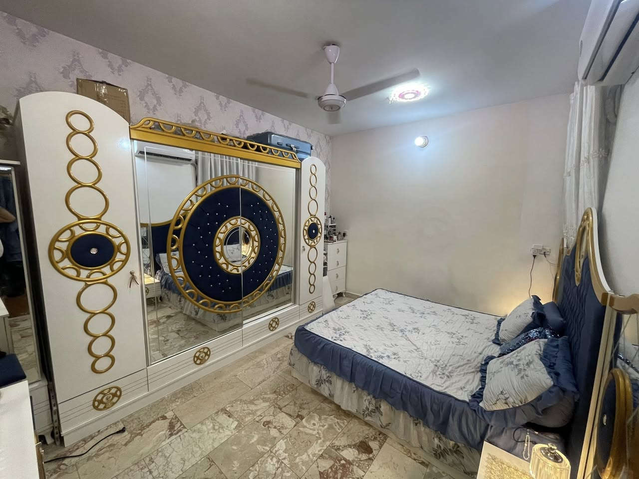 🏡 للبيع – منزل سكني مميز 🏡

📍 بغداد – حي الجهاد – مدخل 895
📐 المساحة: 100 متر مربع

✨ مواصفات المنزل:
🔹 3 غرف نوم
🔹 استقبال واسع
🔹 خدمات عدد 2
🔹 تصميم مريح ومناسب للعائلة

📞 للاستفسار والمعاينة:
***********

🌟 منزل بموقع جيد وسعر مناسب، فرصة للسكن أو الاستثمار.
للمزيد من التفاصيل يرجى الاتصال على الرقم أعلاه. 🏡✨
