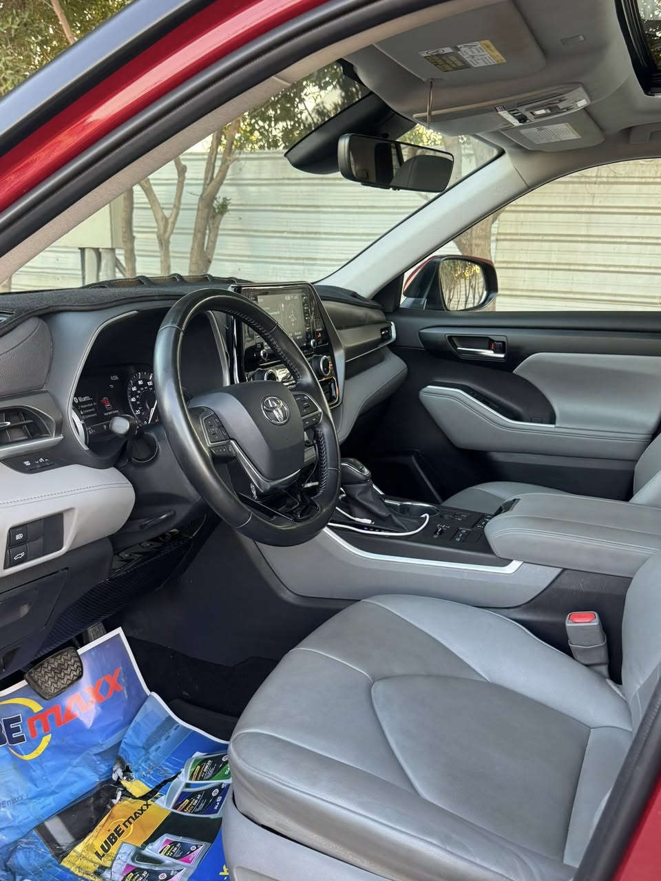 سلام عليكم 
انضف هايلاندر
مديل 2020
ماشيه 16الف 
محرك 6سلاندر
حادثهه ربع دعاميه 
بدون قطره صبغ
XLEفول الفول
رقم بغداد بسمي 
سياره جديده بمعنه الكلامه
مكاني بغداد 
سعرهه 290وبيهه مجال بصيط
الهاتف ***********
