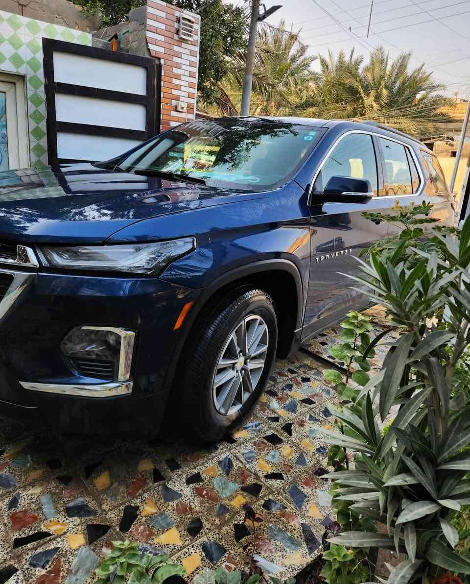 سلام عليكم 
ترافرس ٢٣جاهزه من كلشي ايرباك سالم كله بلادي الجاملغ مرجع بارد بس البنيد مبدل اصلي وسستم ماشيه ٨٦ ميل قابل للزياده تتسجل باسم المشتري مباشر هزه بعد سنه  محرك ٣٦٠٠رقم ميسان رايدها ٢٧٠$
***********
