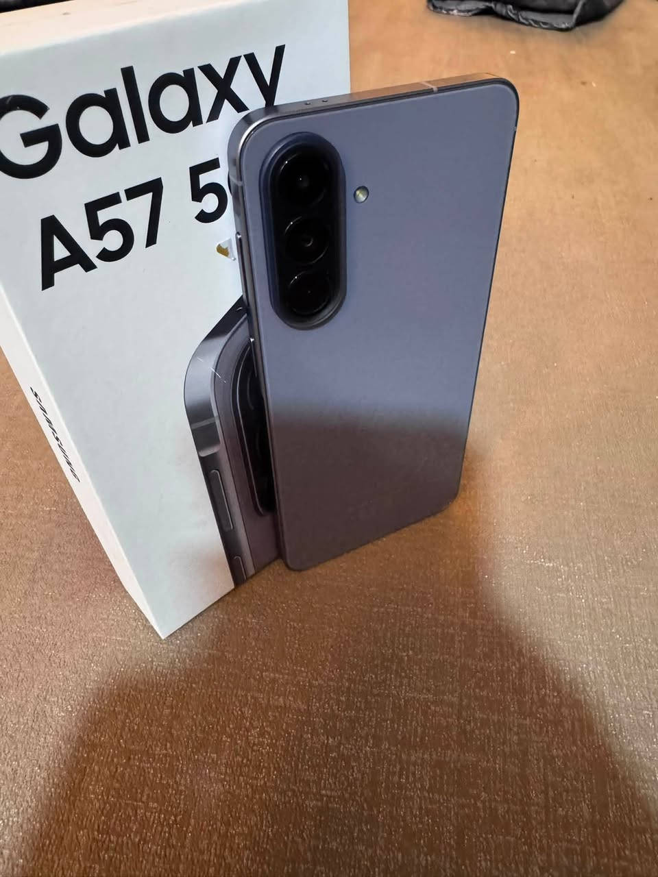 🔥 للبيع Samsung Galaxy A57 5G 🔥
إذا تبحث عن جهاز شبه جديد وبسعر مميز، فهذا هو خيارك. 👌

✅ Galaxy A57 5G
💾 ذاكرة 256GB
📅 الاستخدام: شهر واحد فقط
✨ الجهاز نظيف جدًا، استخدام شخصي وخفيف، وحالته ممتازة وكأنه جديد.
🔋 البطارية والأداء والكاميرات كلها بأفضل حال، ولا يحتاج أي تصليح أو صيانة.

📦 مع الكارتون والجميع المحلحقات الاصلية

🚫 لا يوجد أي عيب أو ملاحظة على الجهاز.
💯 فحص على راحتك قبل الشرا؟
السعر 530 وبي مجال خير من رب العالمين
للتواصل ***********
