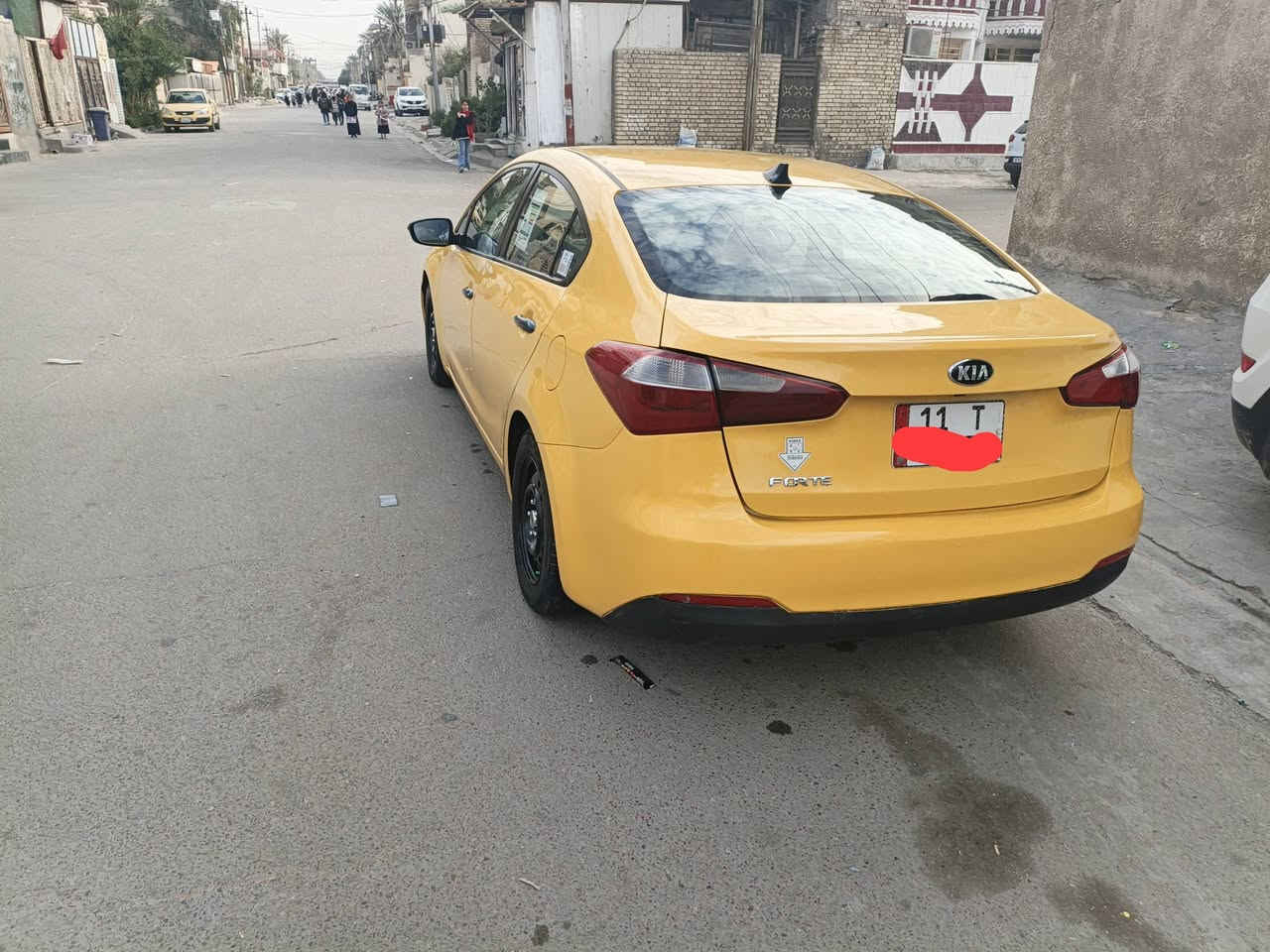 سلام عليكم من رخصت الادمن كية فورتي 2016 وارد امريكي بدون حادث بدون تبديل بدون ارباك بدون دواخل مكينة وكير شرط مكفولات برغي ما مفتوح سيارة جاهزة تخم تاير صدر امامي وخلفي مكفول دوشمة ماشية 97حقيقي سيارة جديدة السعر 117 رقم الهاتف ***********
