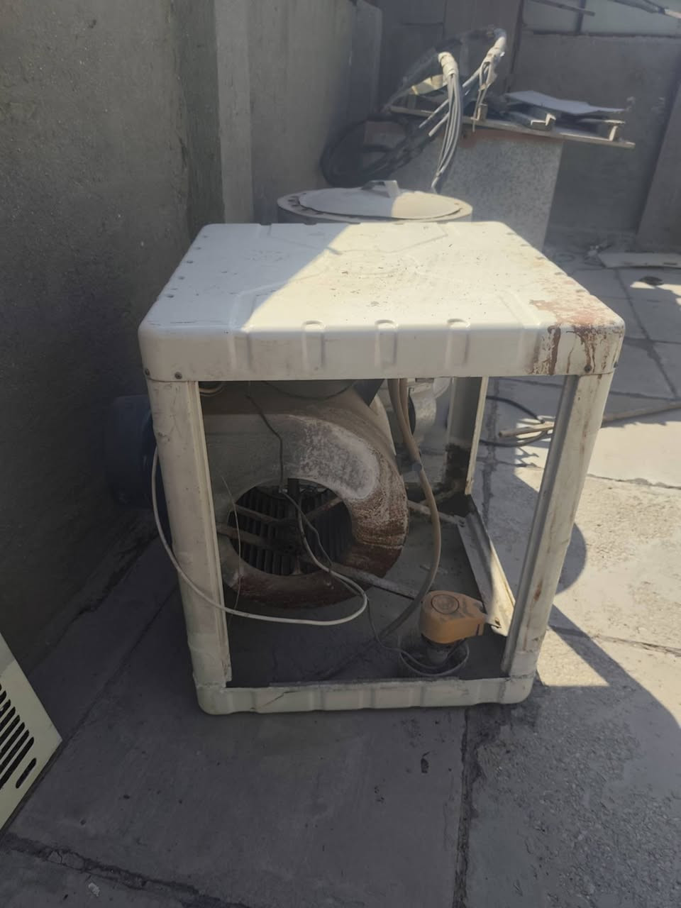 مبردة نظيفة مبيها عطل ومداخلة تصليح استعمال موسم واحد السعر 130 وبيها مجال


**إذا كنت صاحب هذا الإعلان وتريد حذفه لأي سبب، رجاءا أرسل رسالة إلى الدعم الفني**