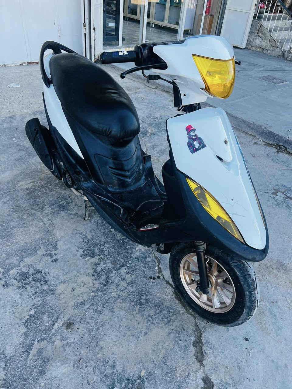 عندي ماكس عدله نضيفه مكينه بلاديه نكره سلف شلعه ومعدل كهربائياتهه شغاله ويلكب صالنصه بلادي اوراق كامله المكان الغزاليه السعر 425 الشراي يخابر وهذه رقمي ***********
