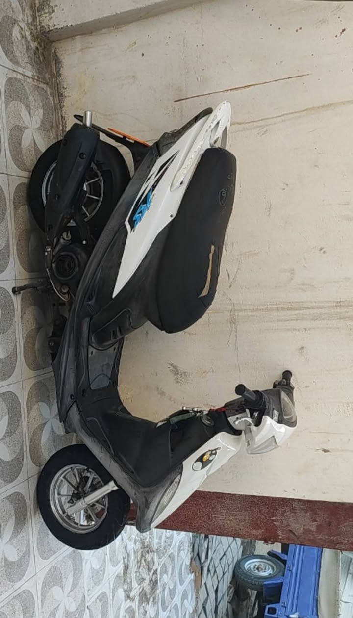 ماكس عدله كامله مكمله ما صار الها شهرين من طالعه من وكيل دراجه علا وضع شركه نهضه ومعدل يخبل تجي وتشوف سعرها 900 وبيها مجال بسيط كلش مكاني ديوانيه اسكان قرب مستشفى الحسين


**إذا كنت صاحب هذا الإعلان وتريد حذفه لأي سبب، رجاءا أرسل رسالة إلى الدعم الفني**