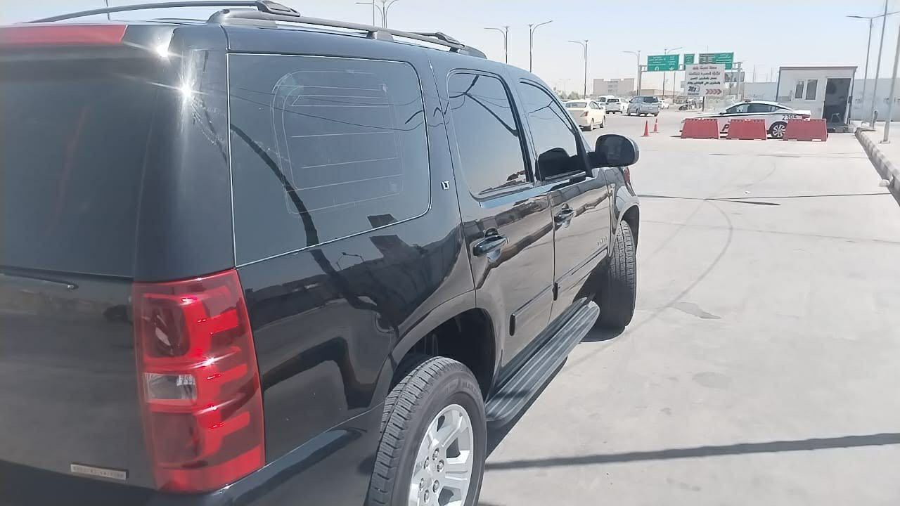 السلام عليكم تاهو مديل 2014 للبيع ملاحظة السياره أدوات أدوات محجوز الهة على التسجيل مكفولة كفاله عامه كير مكينه بدي كفاله عشائر وإنتربول تبريد خير من الله تخم تاير مكان السياره البصرة للإستفسار الاتصال. *********** مامتواجد على الفيس والماسنجر
