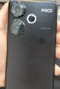 بوكوf6 ذاكره 256 جهاز نضيف كلش غراضه ويا شاحناه 90 واط جهاز معروف وكله...