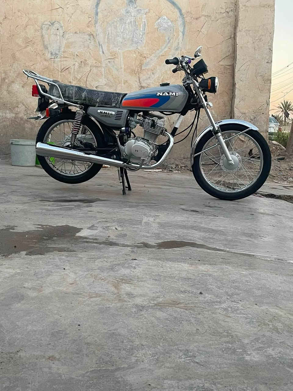 سلام عليكم نامه امتياز موديل ٢٥ مكينه مامفتوحه دراجه جديده بمعنه الكلمه ليريده بي خير  ويدلل ***********
