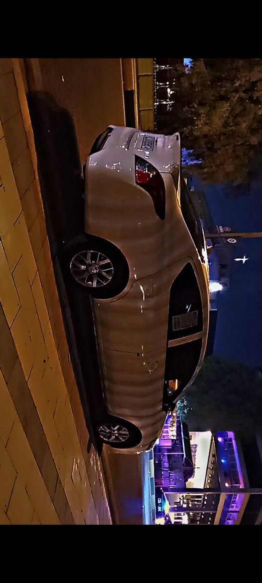 السلام عليكم ورحمه الله 
             البيع 
نوع . نيسان سني
ماشيه 40 الف 
 الموديل.  2025
السعر السعر السعر 128 
ويل كب 
الرقم . بغداد انكليزي
مواصفاته . 4 جان كهرباء .
تحكم ستيرن.. أشاير بل مري .. شاشه شكل لكزز + دمام .. منضومة زنون عالي ناصي فول .. ....سياره كفاله عامه من كلشي من صبغ من بارد وتبديل . عنوانه بغداد السيديه 
***********
