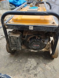 مولد كهرباء